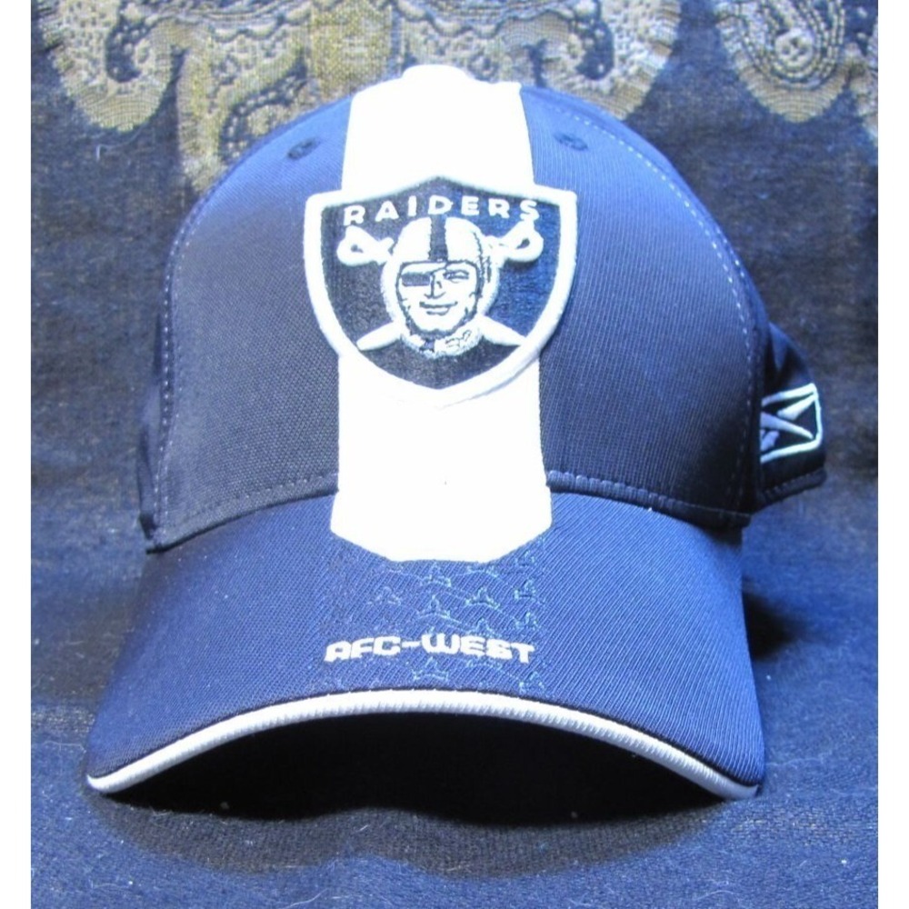 REEBOK Baseball Cap Unisex‎ OS Black Excellent Raiders NFL Sideline 2007